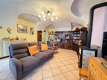 CASA SEMINDIPENDENTE A GIFFLENGA