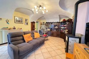 CASA SEMINDIPENDENTE A GIFFLENGA