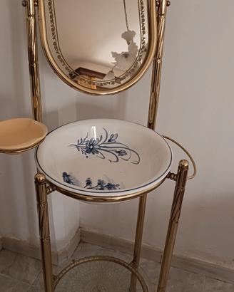 lavandino antico in ottone 