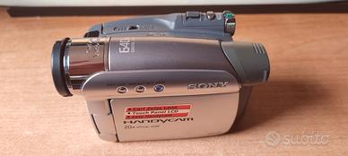 Videocamera digitale Sony DCR-HC26 con BATTERIA! N