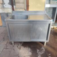 Lavello professionale armadiato in acciaio pesante