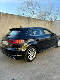 Audi A3 Sportback 1.6 TDI 110 CV S line