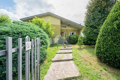 VILLA SINGOLA A CURTATONE