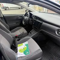 Toyota Auris touring sport ibrida