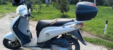 Scooter Honda PS 150