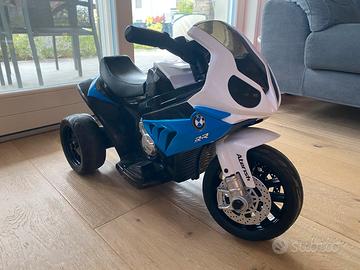 Moto Elettrica da Strada BMW