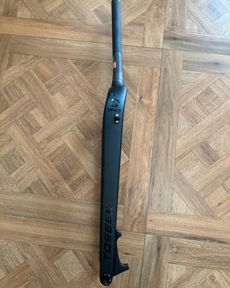 Forcella rigita carbonio mtb