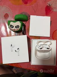 Apple Airpods 3 con ricarica wireless e cover