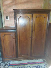 Mobiletto per camera  fatto artigianalmente a mano