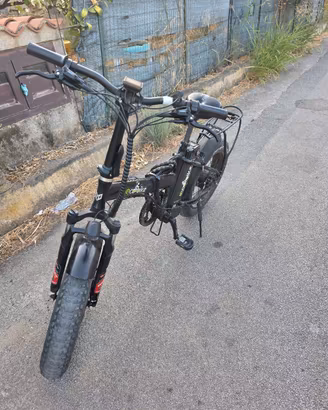 bici pieghevole elettrica 