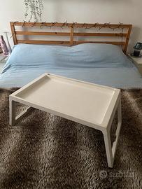 tavolino da letto Ikea