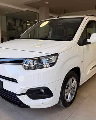 Toyota Proace City 7 posti