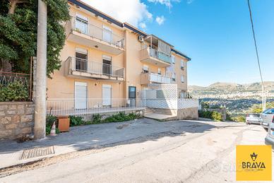 3 vani con posto auto a Villaciambra