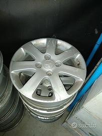 Cerchi In Lega Da 16" Per Mitsubishi Colt