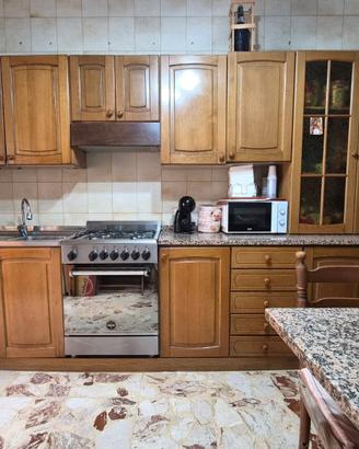 Cucina classica in legno