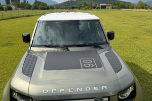 Land Defender 2021