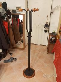 Attaccapanni piantana metallo e legno