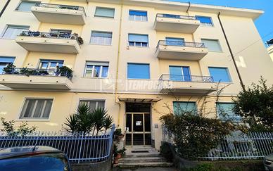 AMPIO QUADRILOCALE CON 3 BALCONI !!!