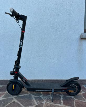 TEKLIO Monopattino TK1M6AL8K