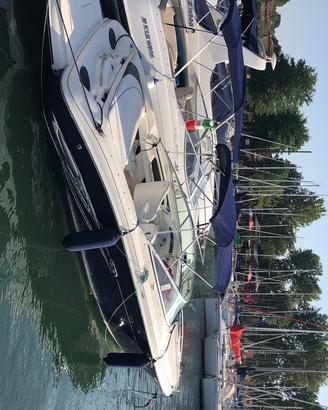 Barca Sun Sport 240 della Sea Ray