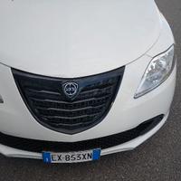 Lancia Ypsilon 1.2 69 CV 5 porte Gold