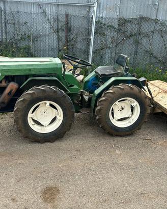 Trattore Frutteto Ferrari 75 con fresa