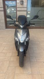 Scooter kymco agillty