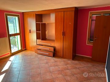 Casa rustica su due livelli a Castelnovo nè Monti
