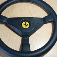 Volante Momo Ferrari serie Mario Andretti