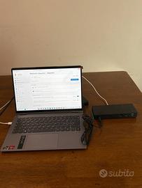 Razer thunderbolt 4 dock chroma / Dock station