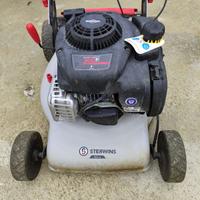 tagliaerba a scoppio motore 4T con trazione