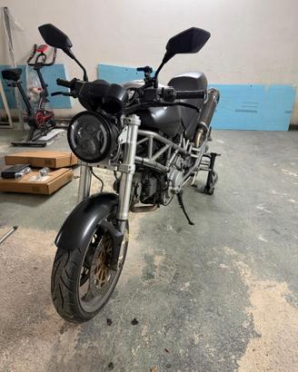 Ducati Monster 620 Dark 2003 – 19.000 km –