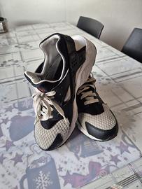 Nike Huarache bianche