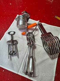 gruppo attrezzi da cucina