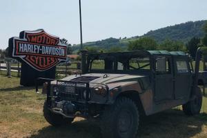 HUMMER H1