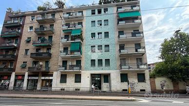 MONOLOCALE A MILANO
