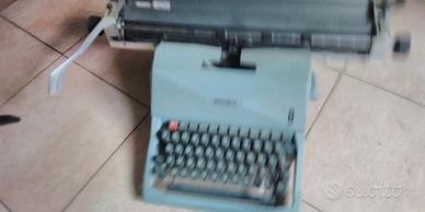 Macchina da scrivere Olivetti lettera 82