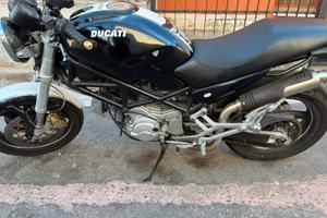 Ducati Monster  620 DARK I.E. 2004
