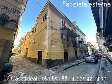 S.Antimo Intero Stabile di 4 App.ti zona centrale