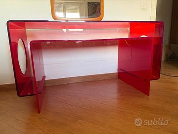 Scrivania in plexiglass anni '70 