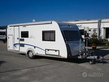 Burstner Averso 480TK del 2014 con letto a castell