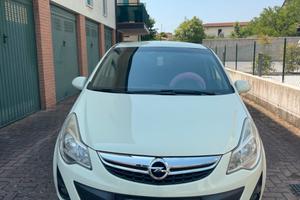 Opel Corsa GPL Tech 1.2 85CV – 2012 – Neopatentati