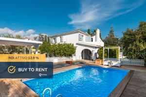 Elegante Villa con piscina privata