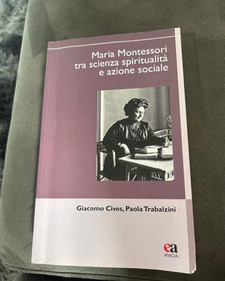Libro universitario maria montessori