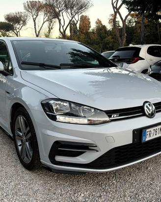 Volkswagen Golf 1.4 TSI R-Line Executive BlueMotio