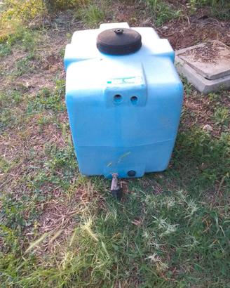 serbaoio da 500l con rubinetto