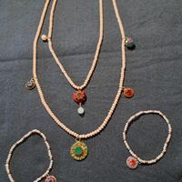 collana e bracciali 