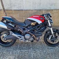 Ducati Monster 696