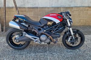 Ducati Monster 696