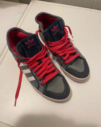Scarpe Adidas taglia 38 e 2/3